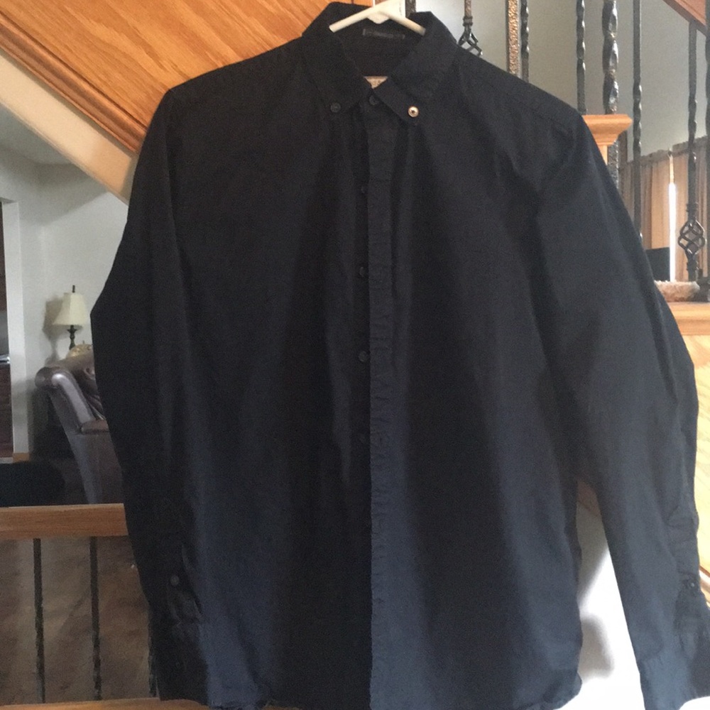 Men’s black dress shirt